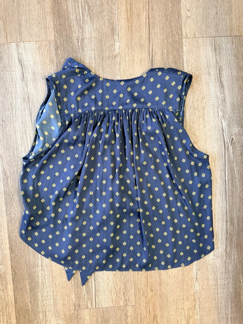 FREE PEOPLE Navy Blue Patterned Tie-Front Tblouse
